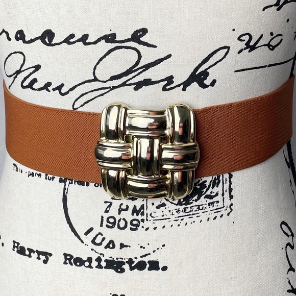 Vintage Skaffles Waist Belt Featuring Large Gold Tone Buckle - Picture 3 of 8